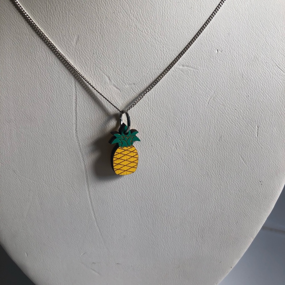 NWT Unpossible Cuts necklace, laser cut wood pineapple pendant on silver…